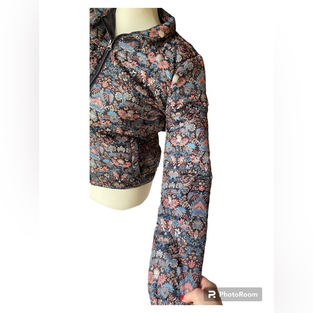 Stradavirus Jacket - Picture 4 of 6